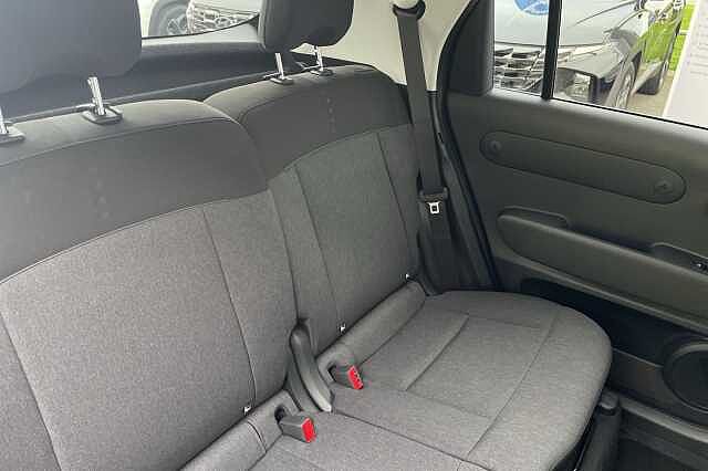 Hyundai INSTER 02 49kWh EV (116ps)