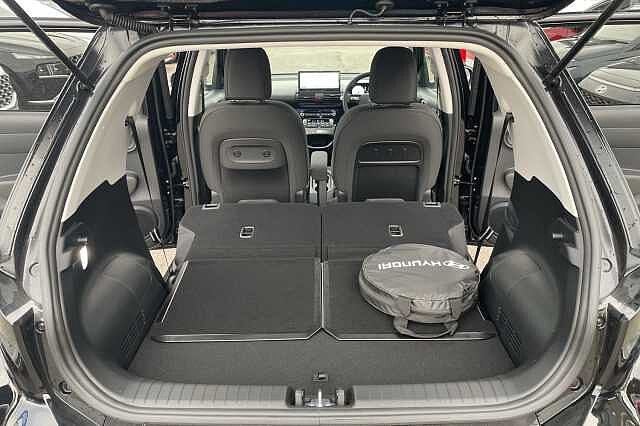 Hyundai INSTER 02 49kWh EV (116ps)