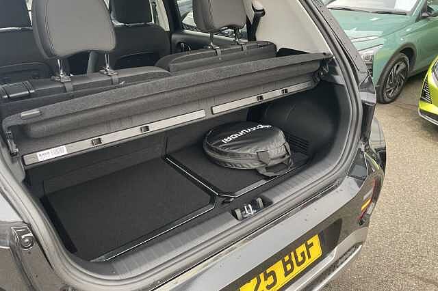 Hyundai INSTER 02 49kWh EV (116ps)