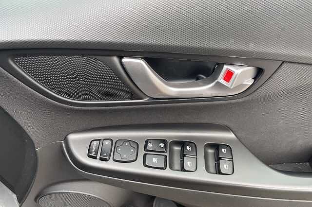 Hyundai KONA Premium Hybrid 1.6 GDi HEV (141ps)