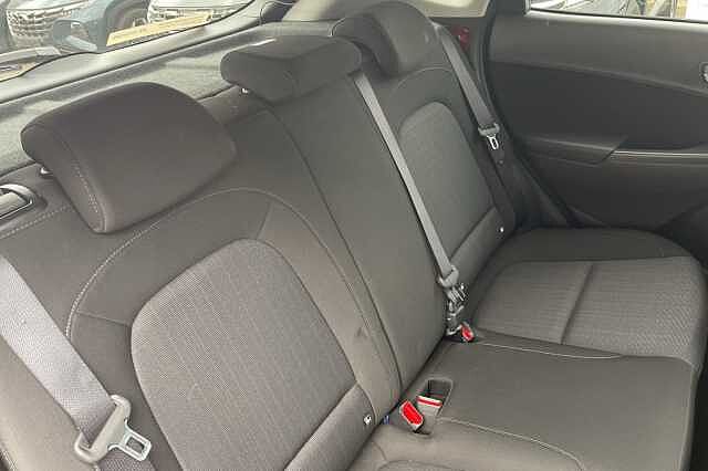 Hyundai KONA Premium Hybrid 1.6 GDi HEV (141ps)