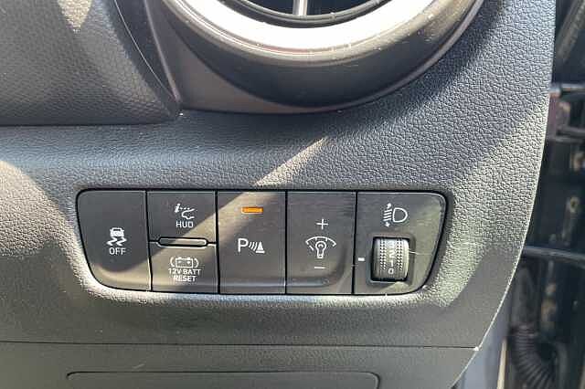 Hyundai KONA Ultimate Hybrid 1.6 GDi HEV (141ps)