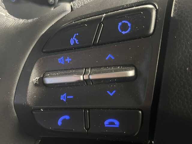 Hyundai KONA Premium SE Electric 64kWh EV (204ps)