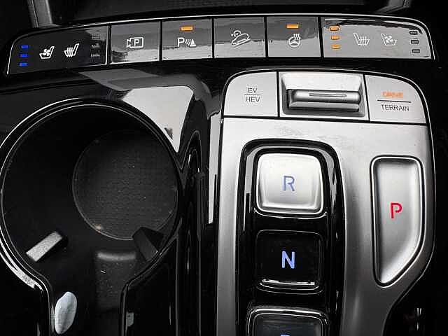 Hyundai TUCSON Ultimate Plug-in Hybrid 1.6 T-GDi PHEV 4WD (265ps)