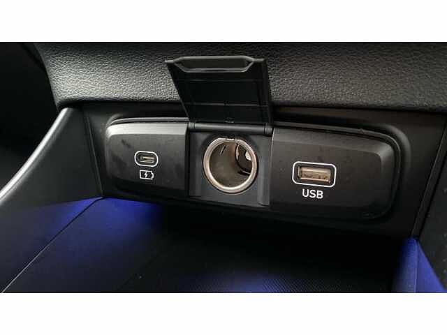 Hyundai BAYON Premium 1.0 T-GDi (100ps)