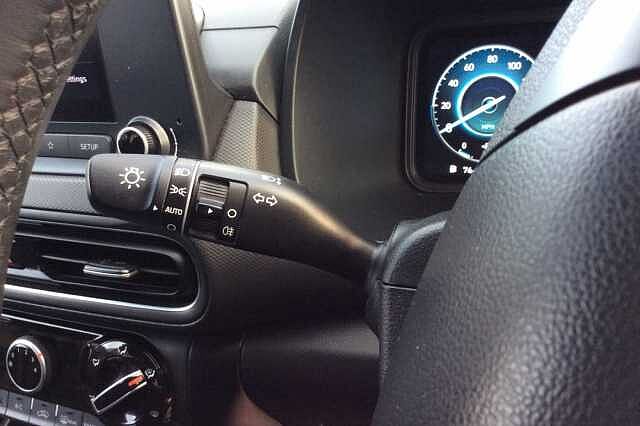 Hyundai KONA SE Connect 1.0 T-GDi MHEV (120ps)