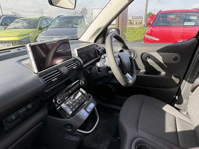 Hyundai INSTER 01 Electric 49kWh EV (116ps) Abyss Black