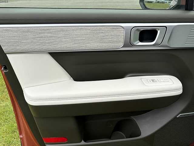 Hyundai SANTA FE Ultimate Plug-in Hybrid 1.6 T-GDi PHEV 4WD (253ps)