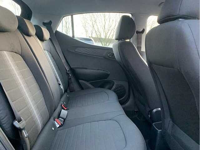 Hyundai i10 Advance [Nav] 1.2 MPi (79ps)