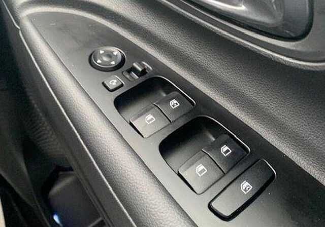 Hyundai i20 Premium 1.0 T-GDi MHEV (100ps)