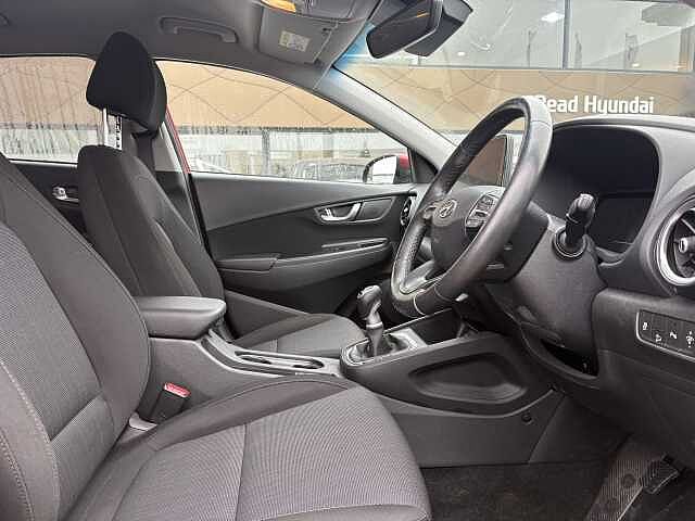 Hyundai KONA Premium 1.0 T-GDi MHEV (120ps)