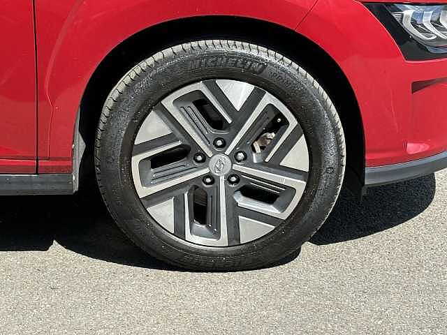Hyundai KONA Ultimate Electric 64kWh EV (204ps)