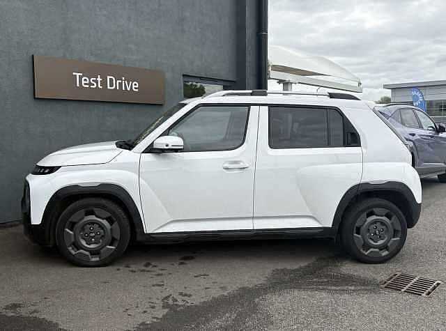 Hyundai INSTER Cross Electric 49kWh EV (115ps)
