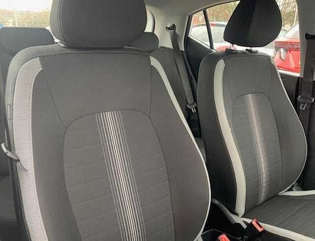 Hyundai i10 Advance [Nav] 1.0 MPI (63ps)
