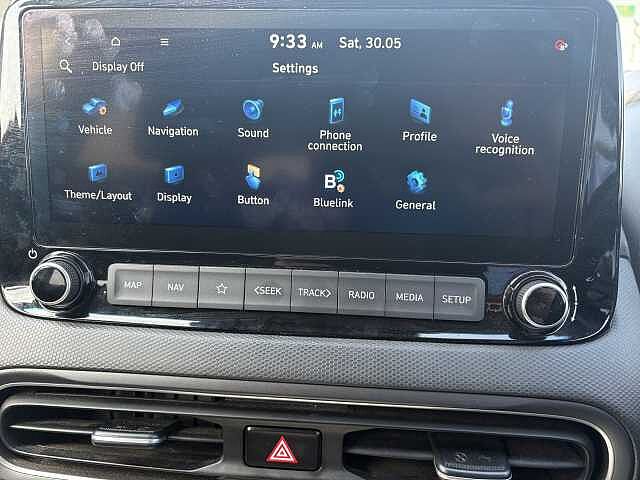 Hyundai KONA Premium 1.0 T-GDi MHEV (120ps)