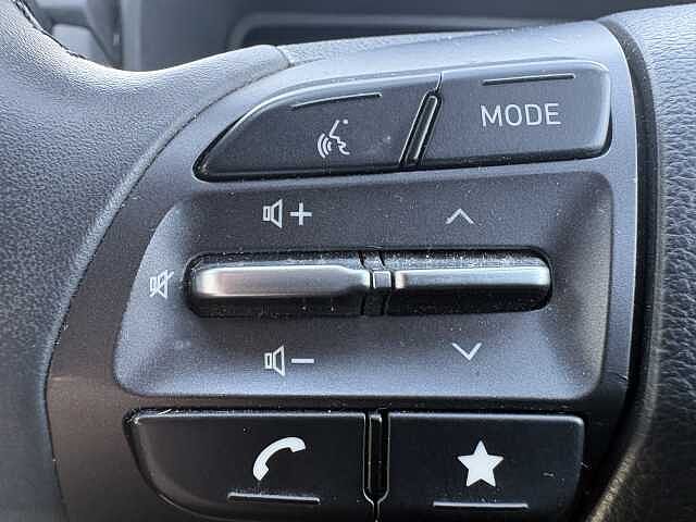 Hyundai KONA Premium 1.0 T-GDi MHEV (120ps)