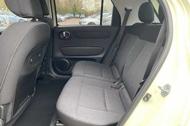 Hyundai Inster 02 Electric 49kWh EV (115ps)