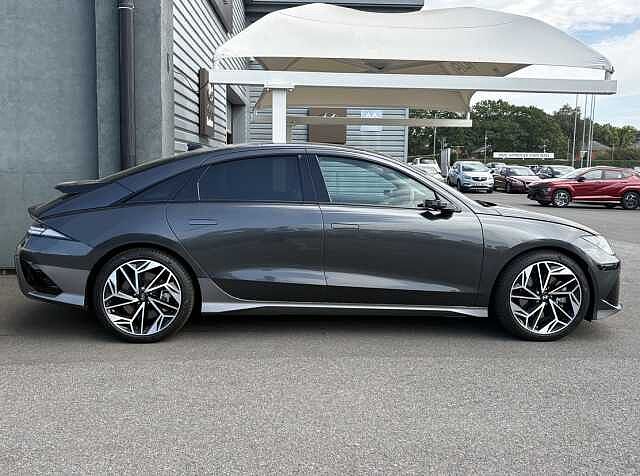 Hyundai IONIQ 6 Ultimate Electric 77kWh EV AWD (325ps)