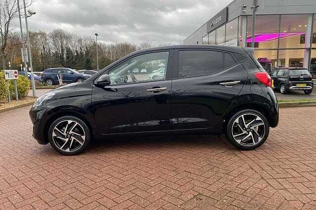 Hyundai i10 Premium [Nav] 1.2 MPi (79ps)