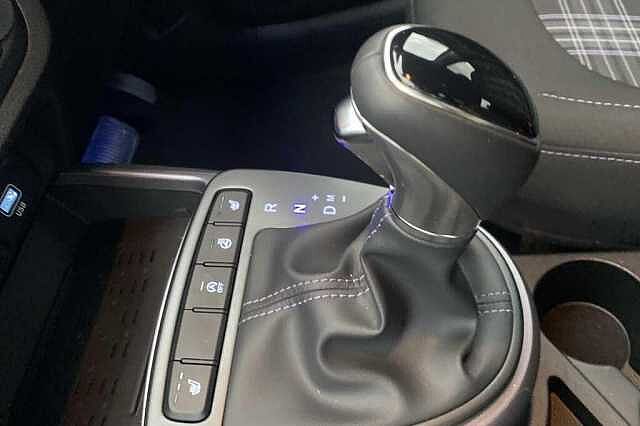 Hyundai i10 Premium [Nav] 1.2 MPi (79ps)
