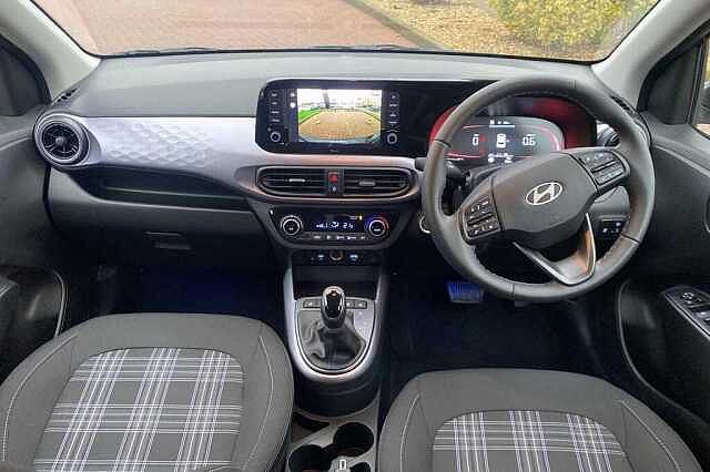 Hyundai i10 Premium [Nav] 1.2 MPi (79ps)