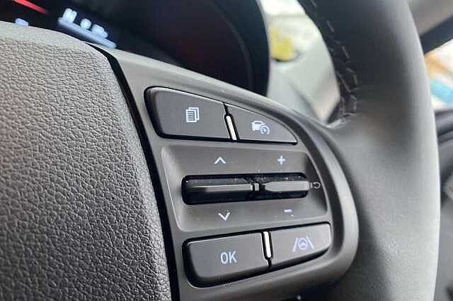 Hyundai i10 Premium [Nav] 1.2 MPi (79ps)