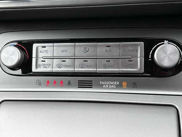 Hyundai KONA Premium Electric 64kWh EV (204ps)