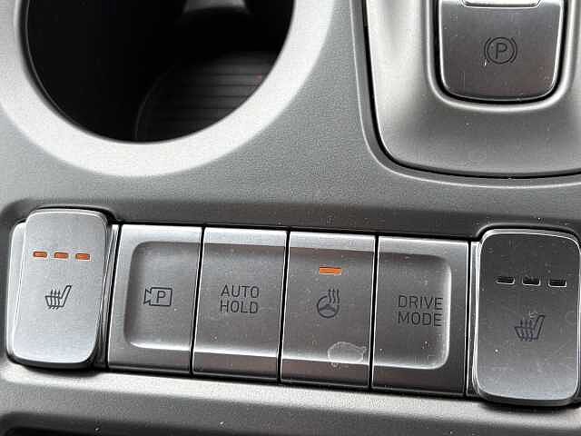 Hyundai KONA Premium Electric 64kWh EV (204ps)