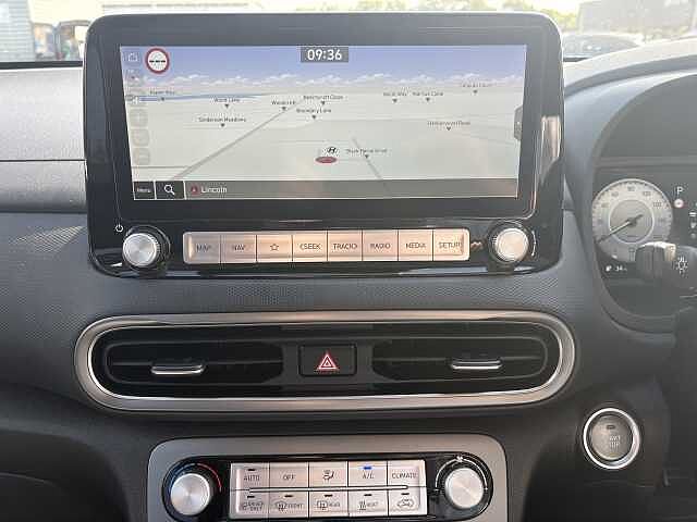 Hyundai KONA Premium Electric 64kWh EV (204ps)