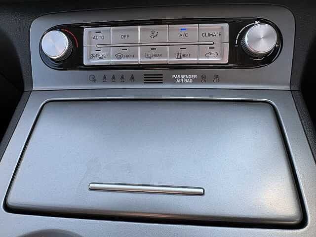 Hyundai KONA Premium Electric 64kWh EV (204ps)