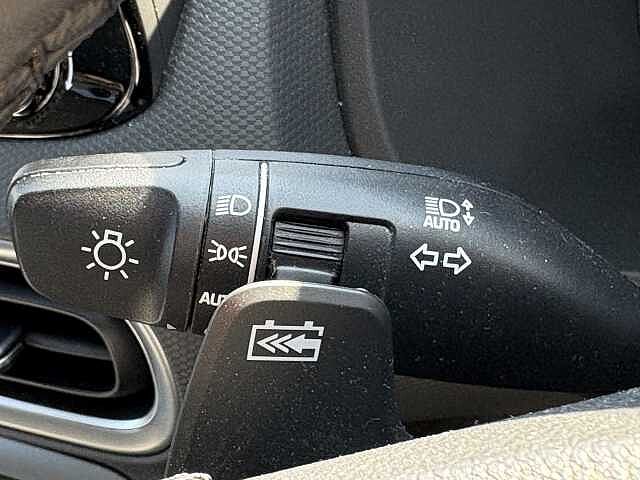 Hyundai KONA Premium Electric 64kWh EV (204ps)