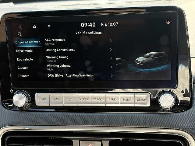 Hyundai KONA Premium Electric 64kWh EV (204ps)