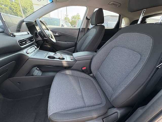 Hyundai KONA Premium Electric 64kWh EV (204ps)