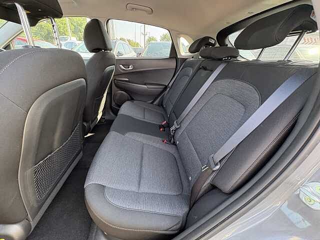 Hyundai KONA Premium Electric 64kWh EV (204ps)