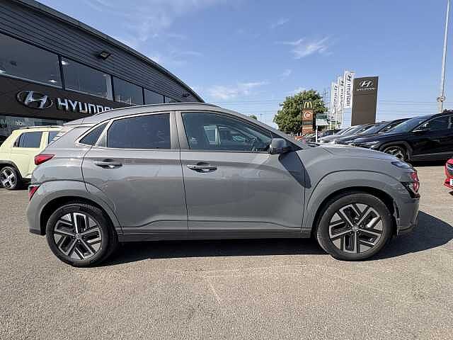 Hyundai KONA Premium Electric 64kWh EV (204ps)
