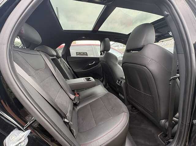 Hyundai i30 N Line S 1.5 T-GDi MHEV (140ps)