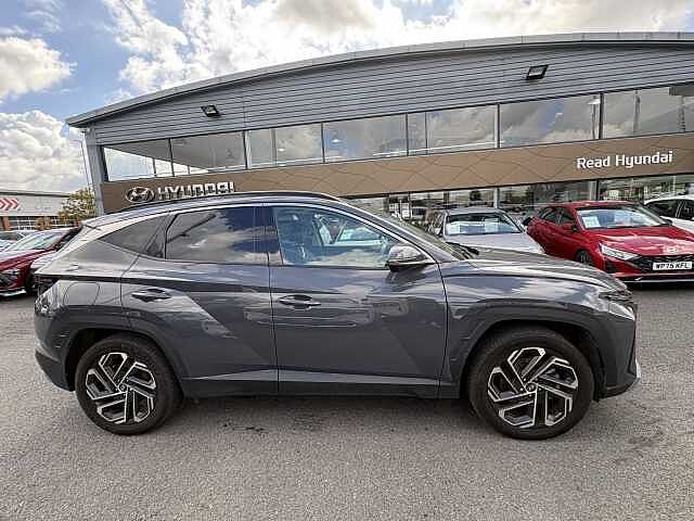 Hyundai TUCSON Ultimate Plug-in Hybrid 1.6 T-GDi PHEV (252ps)