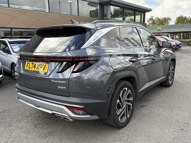 Hyundai TUCSON Ultimate Plug-in Hybrid 1.6 T-GDi PHEV (252ps)