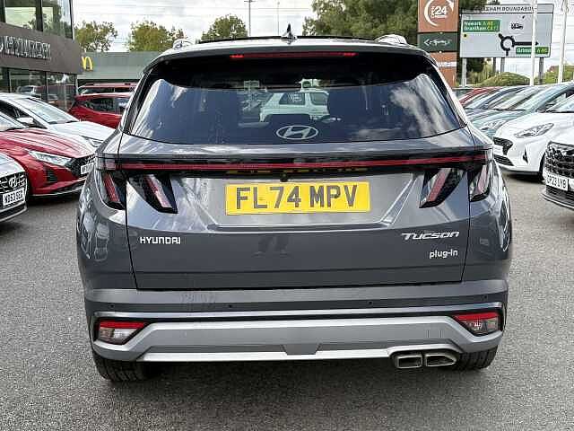 Hyundai TUCSON Ultimate Plug-in Hybrid 1.6 T-GDi PHEV (252ps)