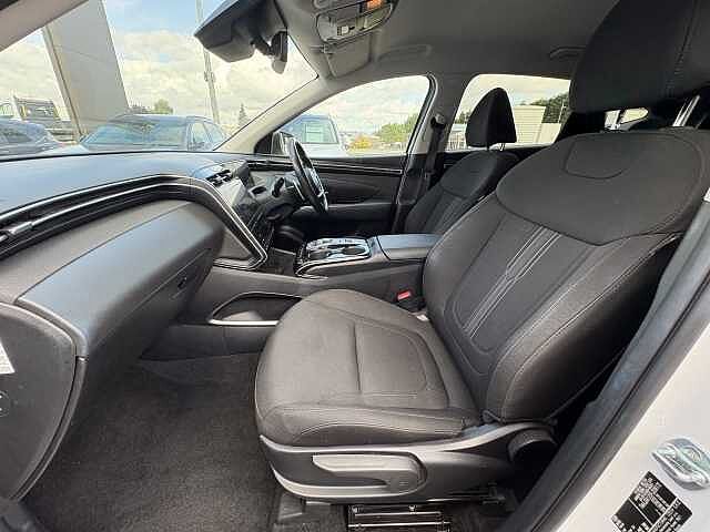 Hyundai TUCSON Premium Plug-in Hybrid 1.6 T-GDi PHEV 4WD (265ps)