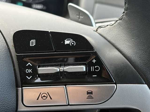 Hyundai TUCSON Premium Plug-in Hybrid 1.6 T-GDi PHEV 4WD (265ps)