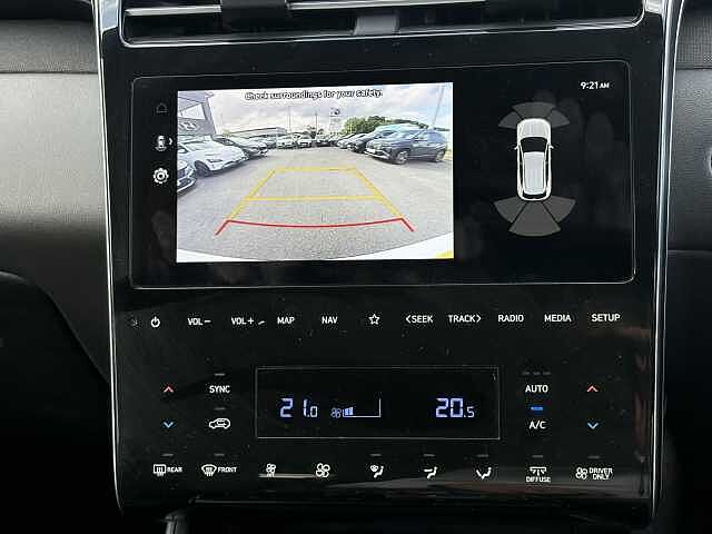 Hyundai TUCSON Premium Plug-in Hybrid 1.6 T-GDi PHEV 4WD (265ps)