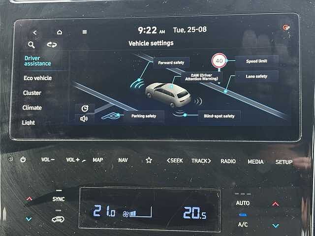Hyundai TUCSON Premium Plug-in Hybrid 1.6 T-GDi PHEV 4WD (265ps)