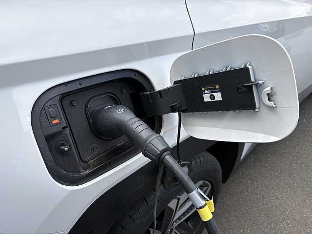 Hyundai TUCSON Premium Plug-in Hybrid 1.6 T-GDi PHEV 4WD (265ps)