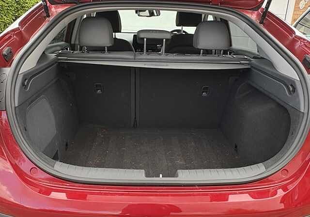 Hyundai IONIQ Premium Hybrid 1.6 GDi HEV (141ps)