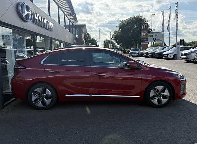 Hyundai IONIQ Premium Hybrid 1.6 GDi HEV (141ps)