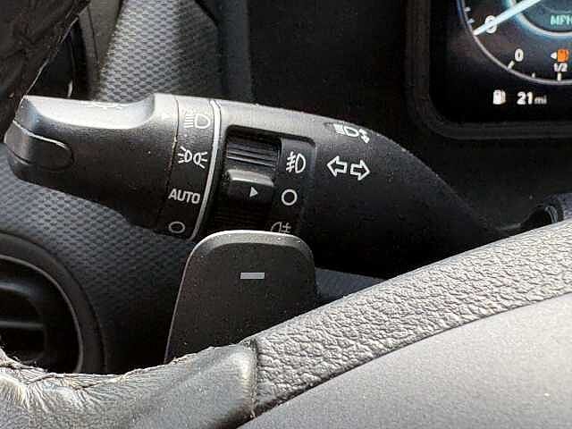 Hyundai KONA Premium Hybrid 1.6 GDi HEV (141ps)