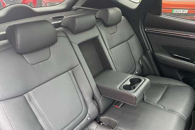 Hyundai TUCSON Ultimate Plug In 1.6 T-GDi PHEV 4WD (265ps)