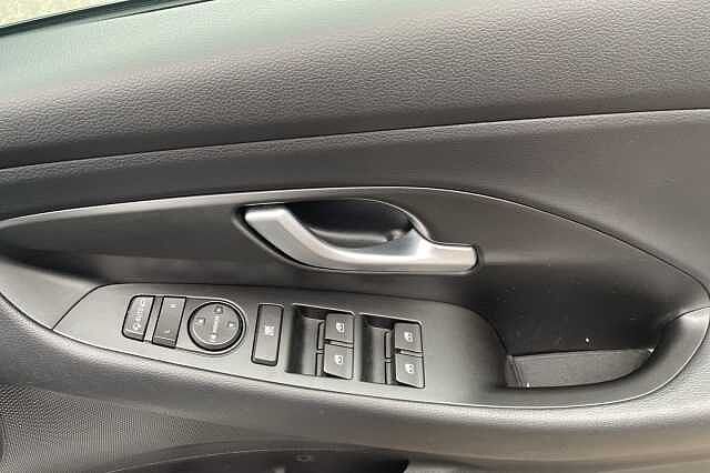 Hyundai i30 N Line 1.0 T-GDi (120ps)