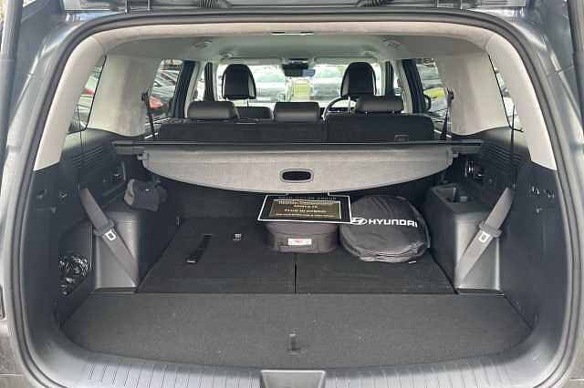 Hyundai SANTA FE Premium Plug-in Hybrid 1.6 T-GDi PHEV 4WD (253ps)